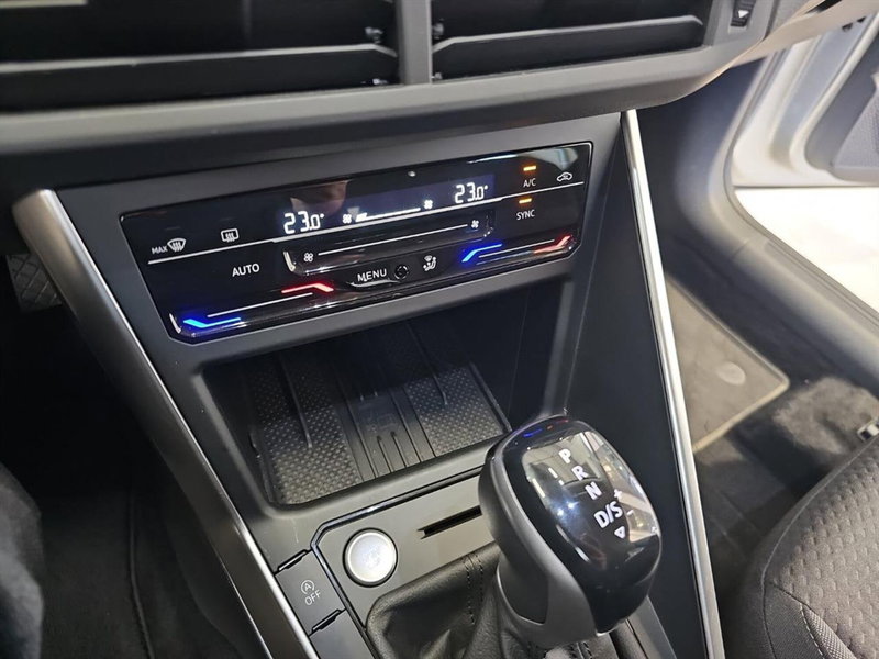 Volkswagen Taigo usata a Lecco (17)