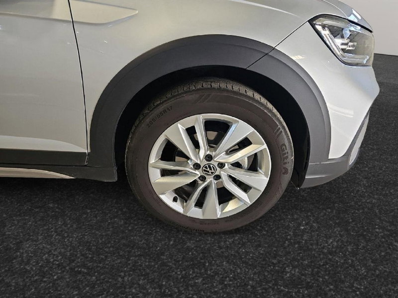 Volkswagen Taigo usata a Lecco (8)