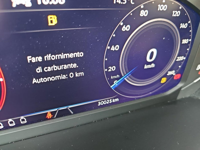 Volkswagen Tiguan usata a Lecco (15)