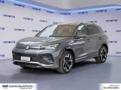 Volkswagen Tiguan 2.0 tdi R-Line 150cv dsg del 2025 usata a Albano Laziale