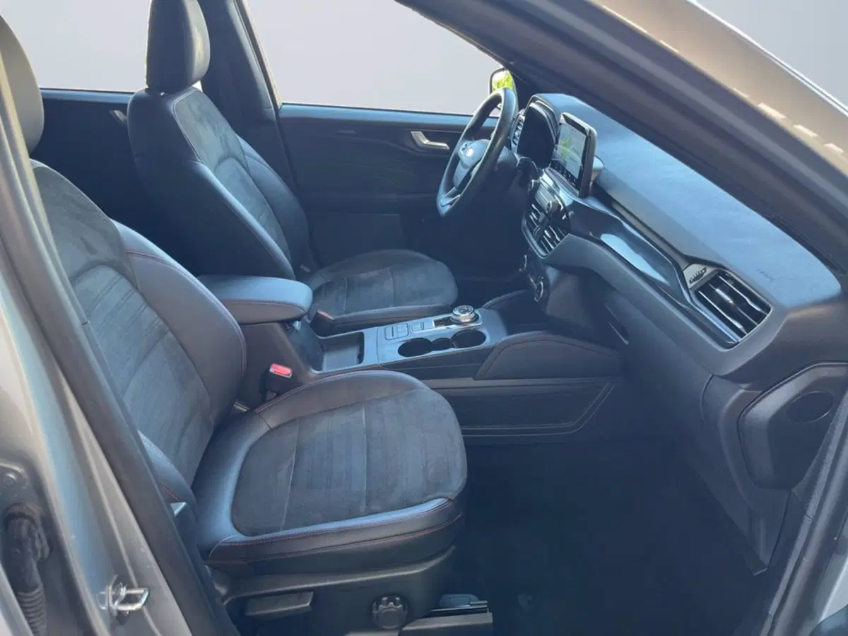 Ford Kuga usata a Milano (15)