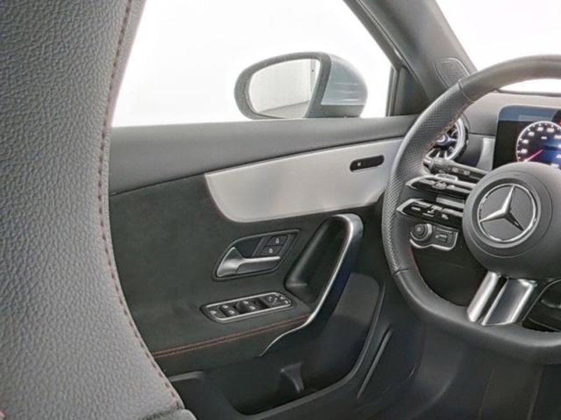 Mercedes-Benz Classe A usata a Milano (8)