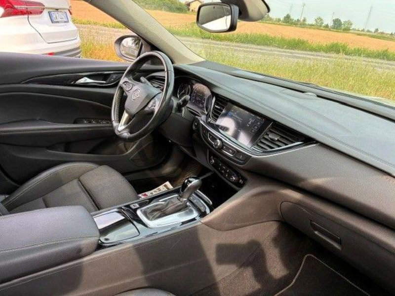 Opel Insignia Station Wagon usata a Milano (12)