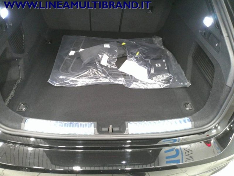 Audi A5 Avant nuova a Piacenza (14)