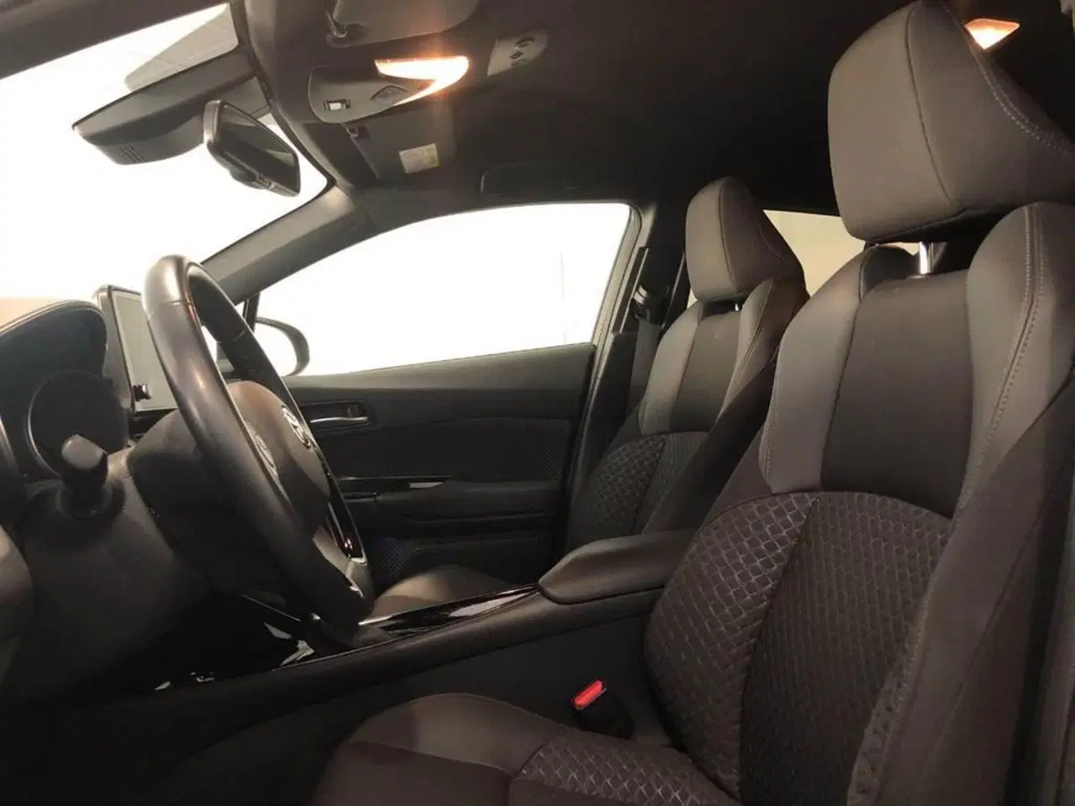 Toyota Toyota C-HR usata a Torino (13)