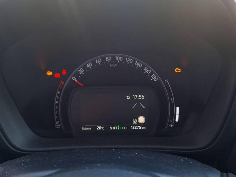 Toyota Aygo X usata a Torino (9)