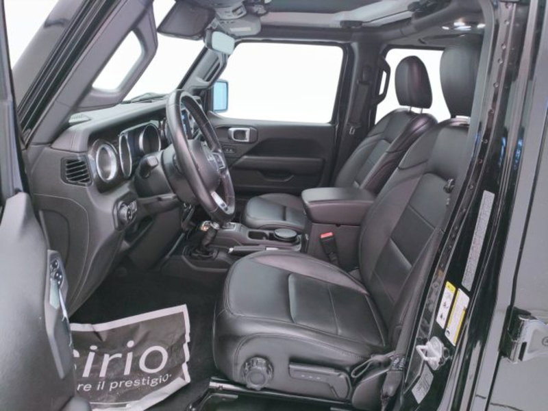 Jeep Wrangler Unlimited usata a Teramo (14)