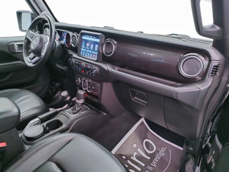 Jeep Wrangler Unlimited usata a Teramo (15)