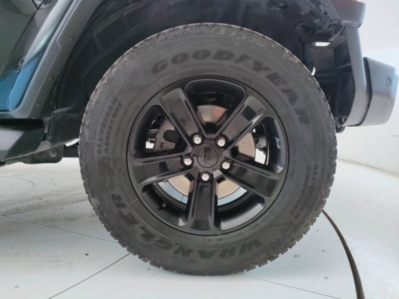 Jeep Wrangler Unlimited usata a Teramo (8)
