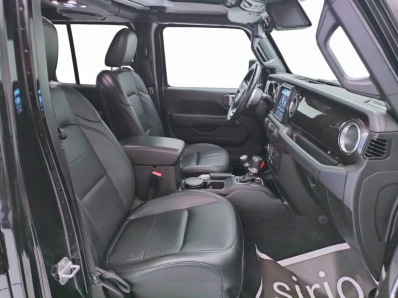 Jeep Wrangler Unlimited usata a Teramo (9)