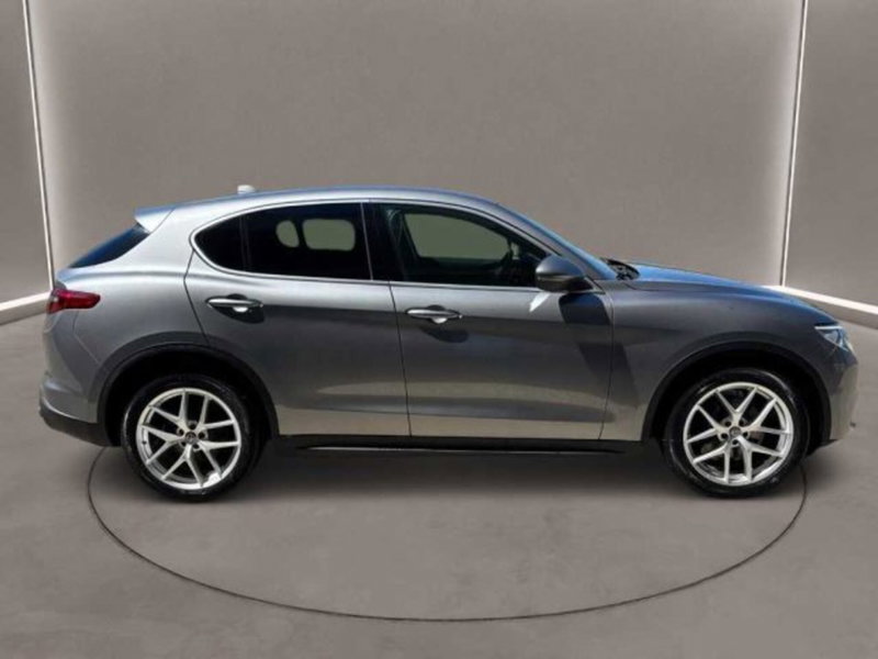 Alfa Romeo Stelvio usata a Caltanissetta (3)