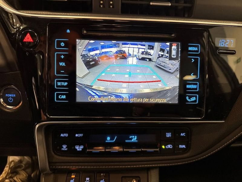 Toyota Auris usata a Prato (20)