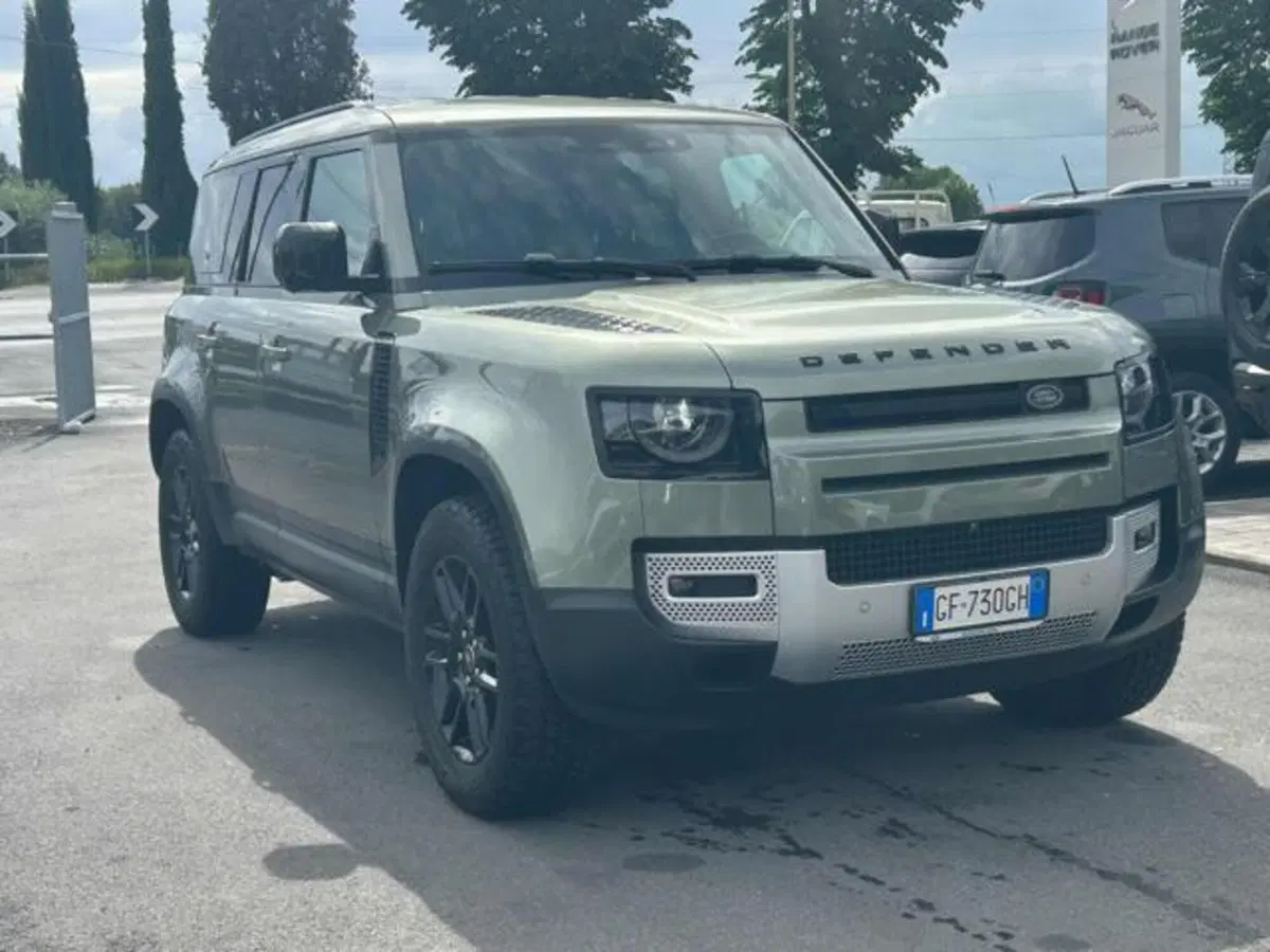 Land Rover Defender usata a Lucca