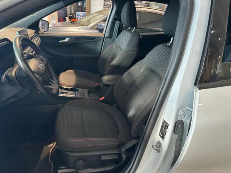 Ford Kuga usata a Lucca (7)