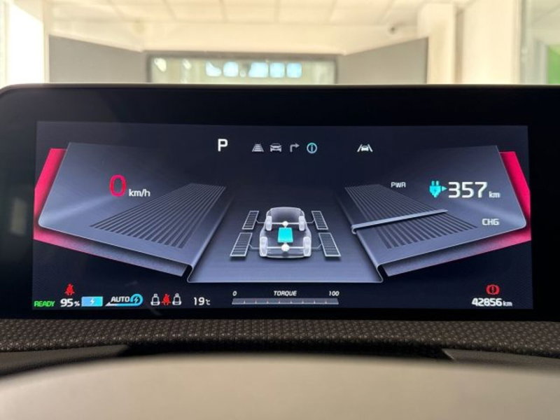 Kia EV6 usata a Catania (17)