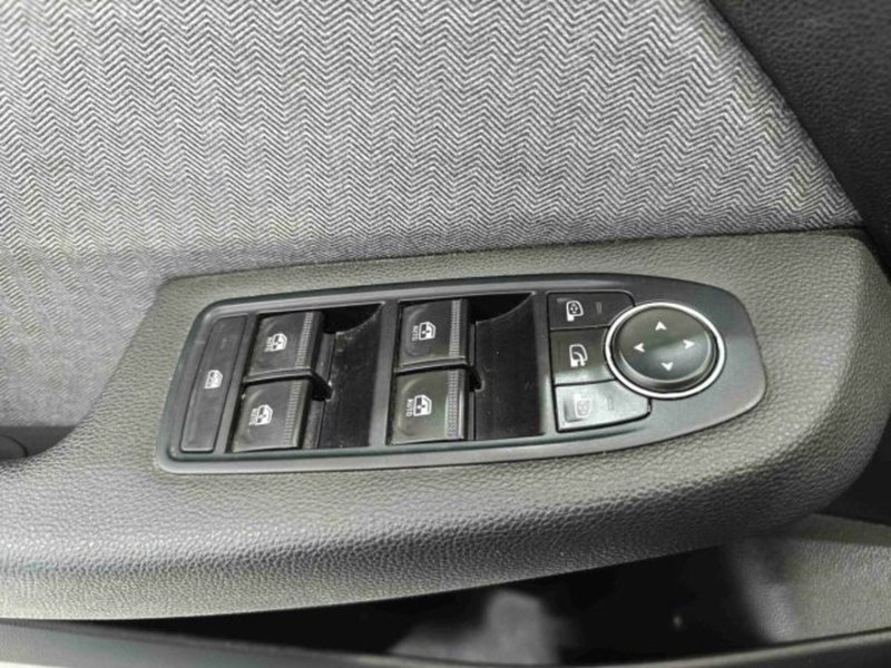 Renault Clio usata a Catania (19)