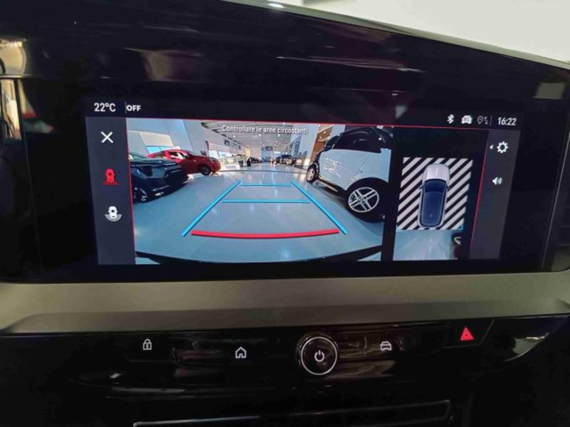 Opel Mokka nuova a Catania (16)