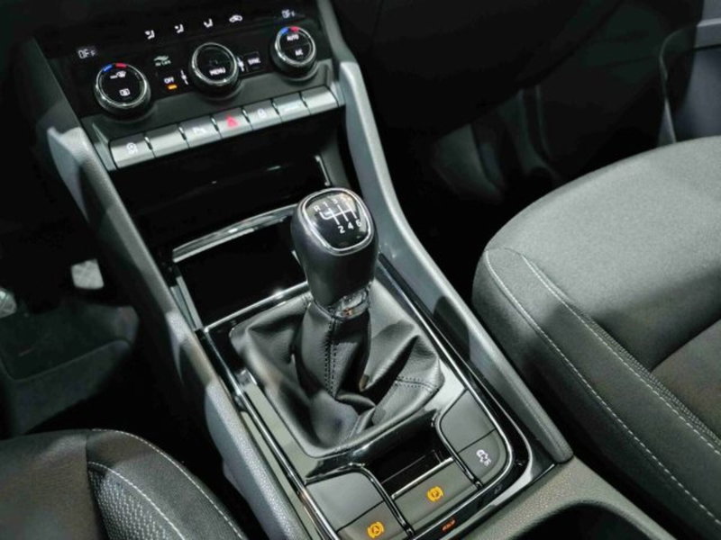 Skoda Karoq usata a Catania (8)