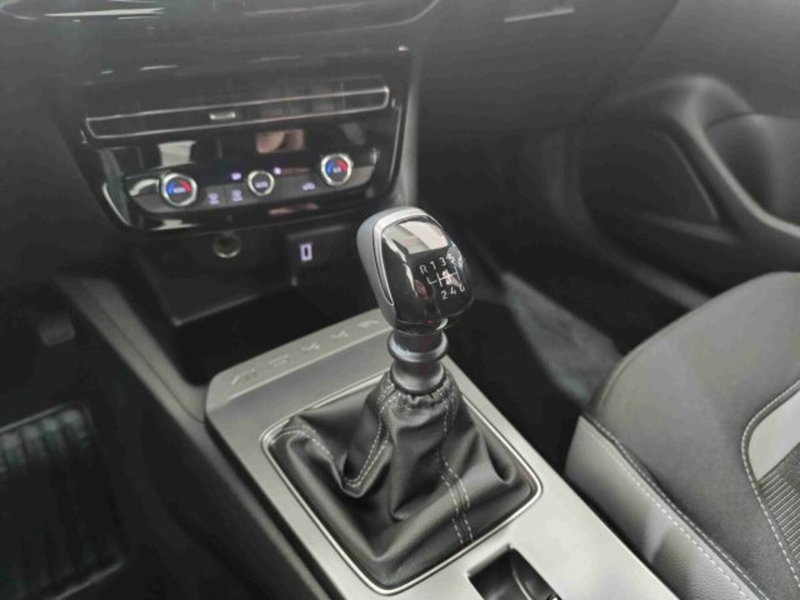 Opel Mokka nuova a Catania (8)