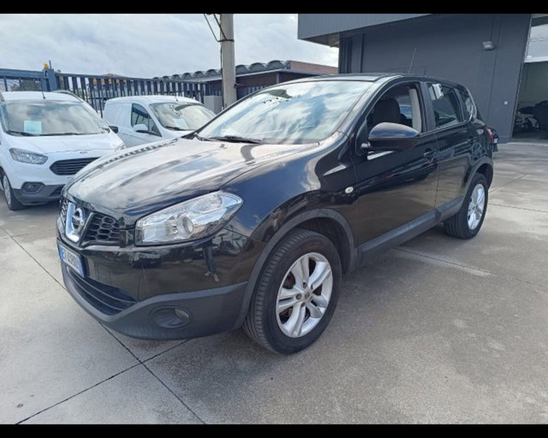 Nissan Qashqai usata a Catania (2)