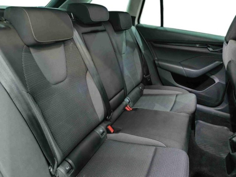 Skoda Octavia Station Wagon usata a Catania (11)