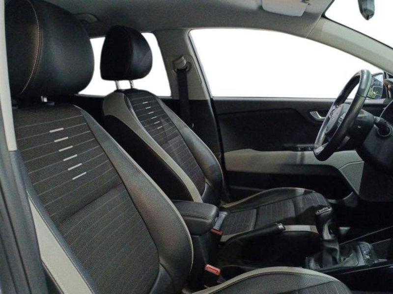 Kia Stonic usata a Catania (10)