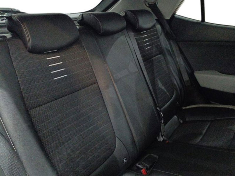 Kia Stonic usata a Catania (11)