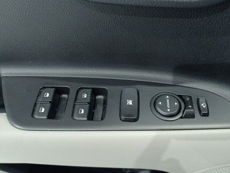 Kia Stonic usata a Catania (20)