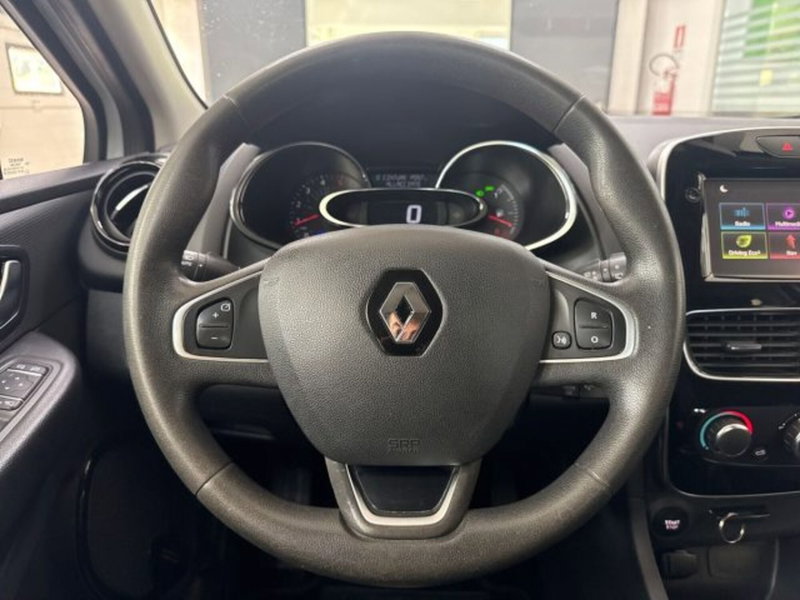 Renault Clio usata a Catania (18)