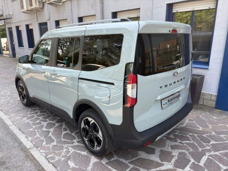 Ford Tourneo Courier nuova a Lodi (6)