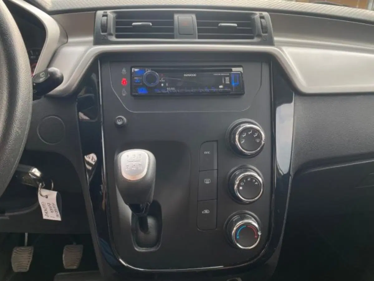 Mahindra KUV100 usata a Cuneo (13)