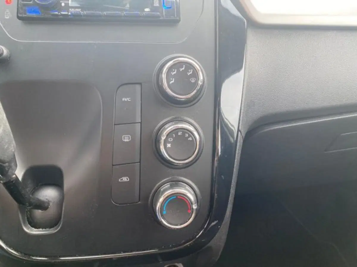 Mahindra KUV100 usata a Cuneo (14)