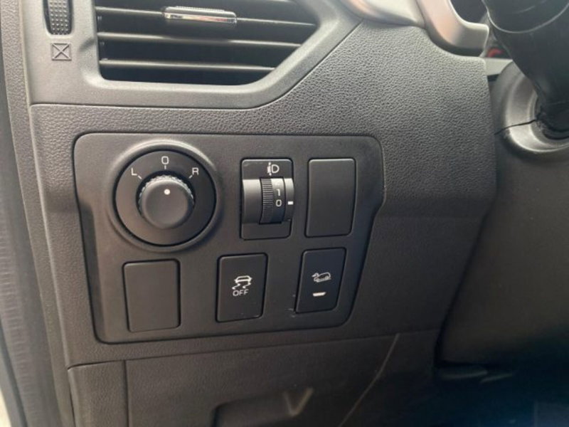 Mahindra KUV100 usata a Cuneo (14)