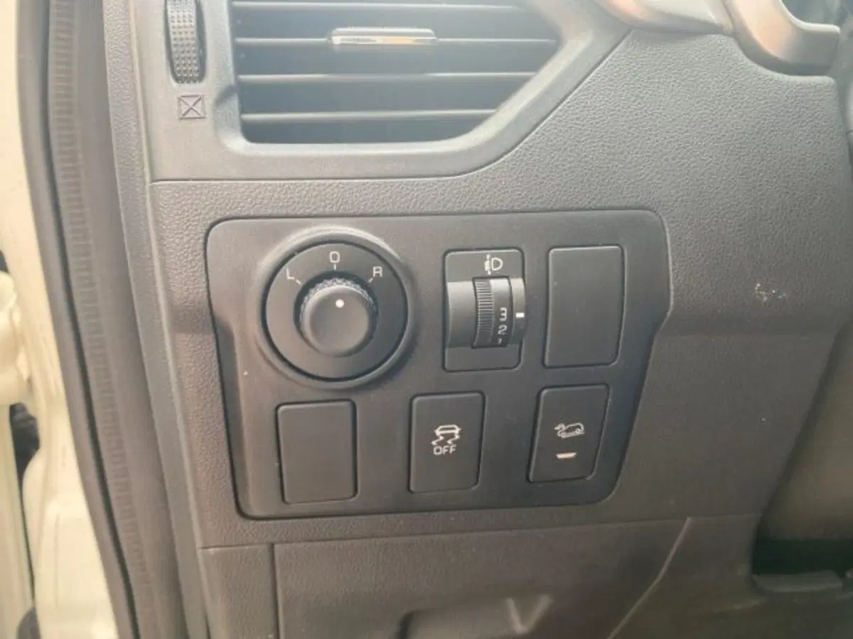 Mahindra KUV100 usata a Cuneo (16)