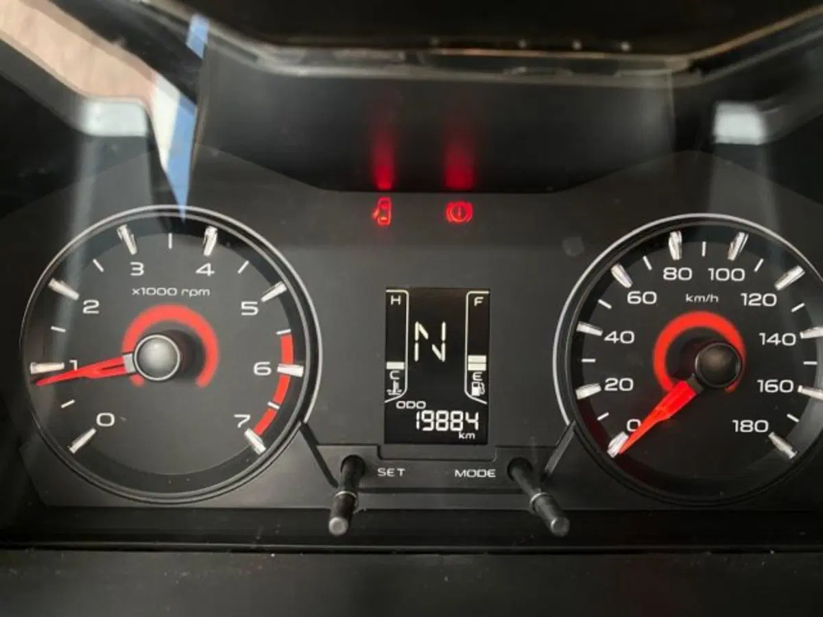 Mahindra KUV100 usata a Cuneo (17)