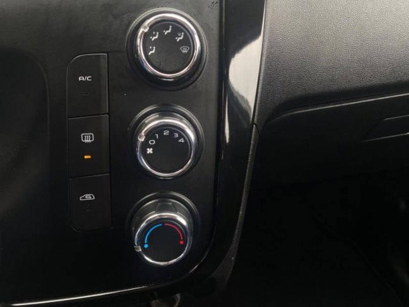 Mahindra KUV100 usata a Cuneo (7)