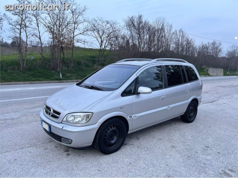 Opel Zafira usata a Campobasso