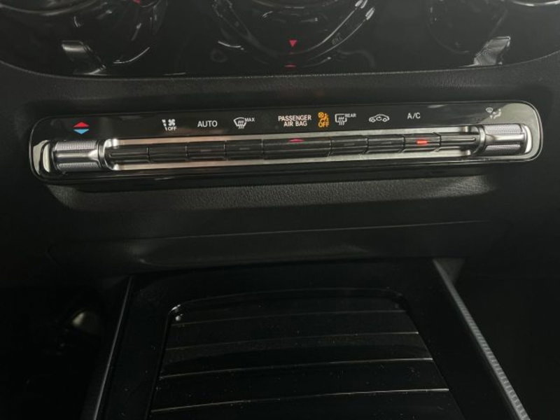 Mercedes-Benz GLA SUV usata a Verona (13)