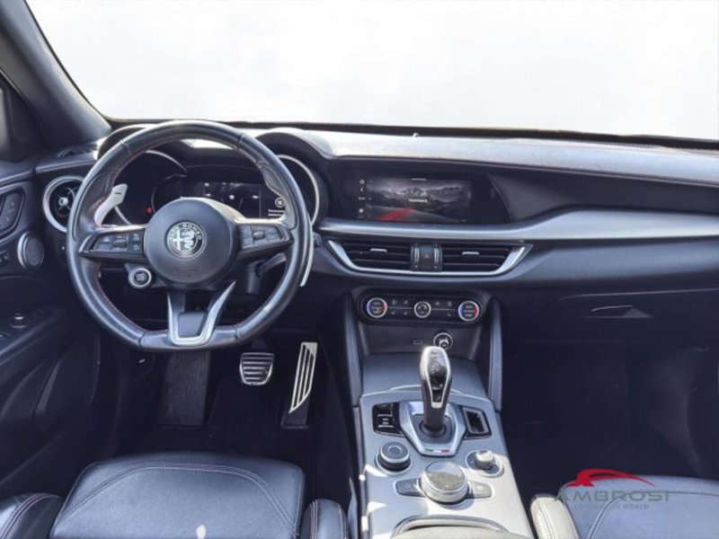 Alfa Romeo Stelvio usata a Perugia (4)