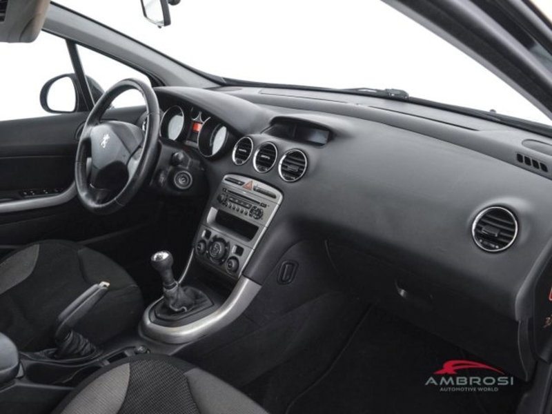 Peugeot 308 usata a Perugia (12)