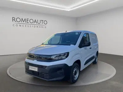 Opel Combo Furgone Cargo XL 1.5 Diesel 100CV PL 950kg Edition nuova a Gubbio