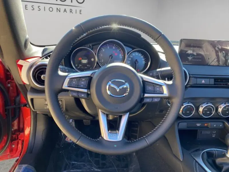 Mazda MX-5 nuova a Perugia (12)