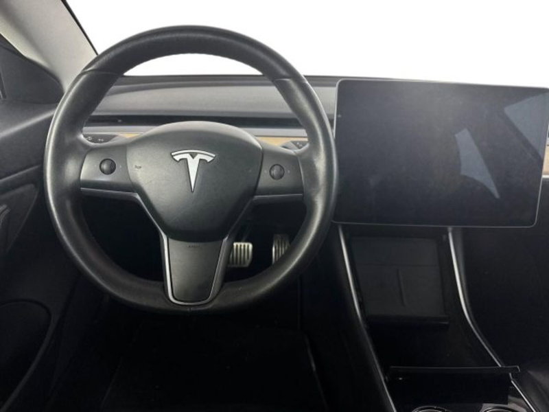 Tesla Model 3 usata a Bologna (10)