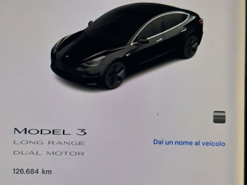 Tesla Model 3 usata a Bologna (11)