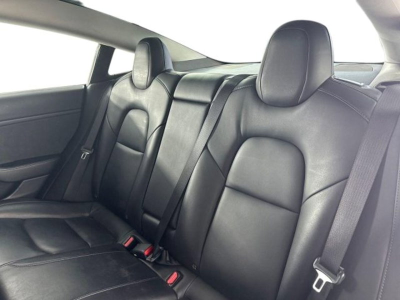 Tesla Model 3 usata a Bologna (13)