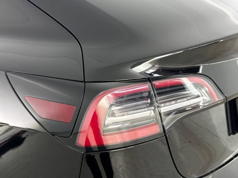 Tesla Model 3 usata a Bologna (8)