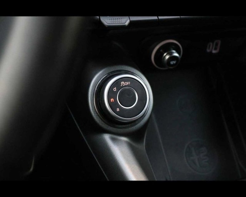 Alfa Romeo Tonale usata a Bologna (20)