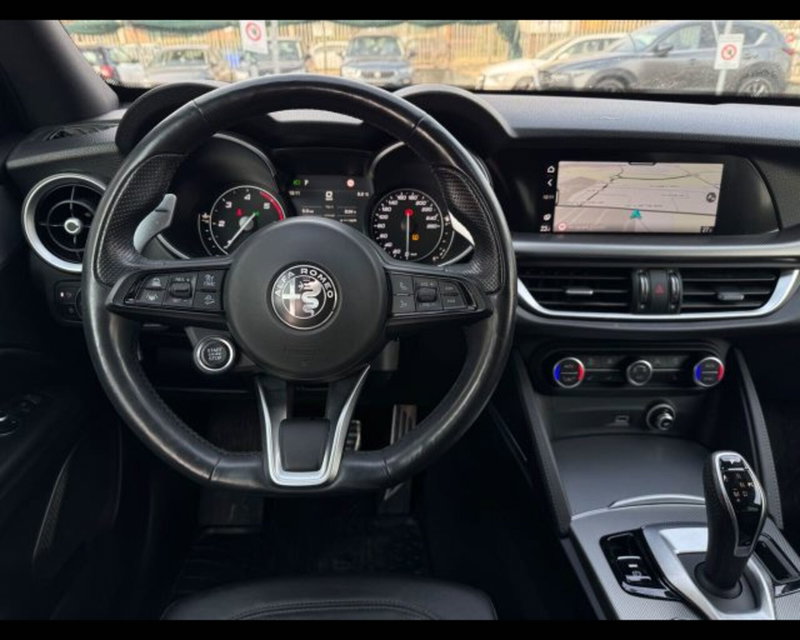 Alfa Romeo Stelvio usata a Bologna (16)