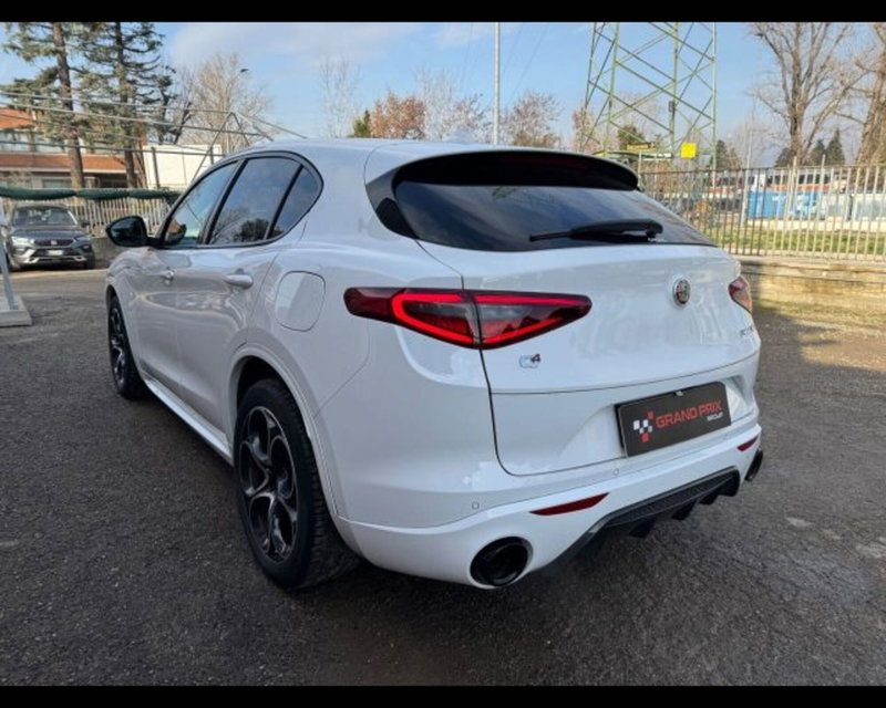 Alfa Romeo Stelvio usata a Bologna (3)