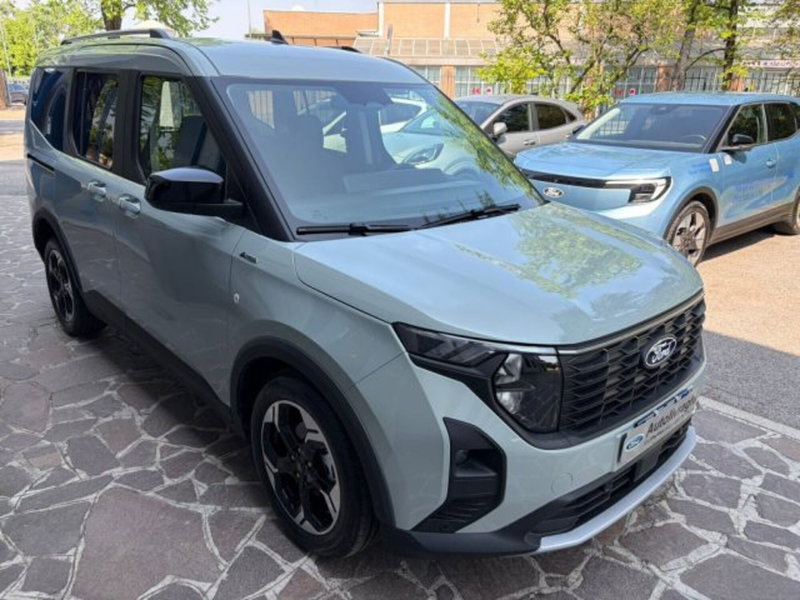 Ford Tourneo Courier nuova a Lodi (3)